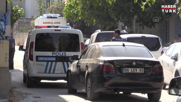 Eşini silahla yaraladıktan sonra intihar etti