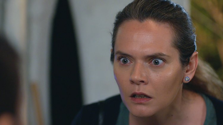 "Senin gibi kardeş olmaz olsun!"