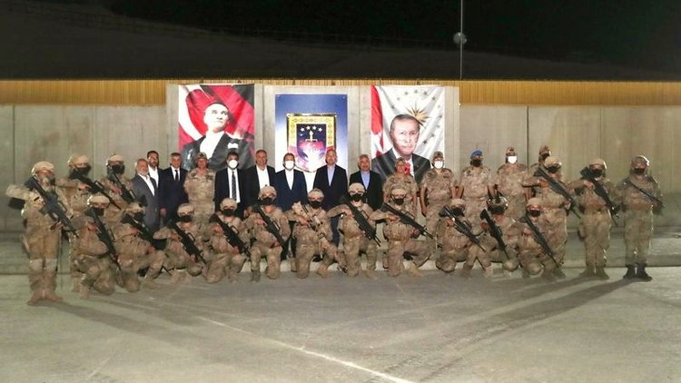 Cumhurbaşkanı Erdoğan, Şehit Jandarma Uzman Çavuş Tuncay Arslan Üs Bölgesi'ndeki askerlerin bayramını kutladı