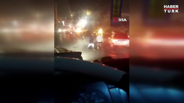 İran'da su krizi ile başlayan gösteriler devam ediyor: 4 ölü