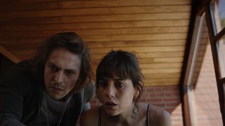 Tufan'ın cesedini Ateş'in havuzuna bırakan Agâh, Nevra'nın iyiden iyiye çıldırmasına neden oldu.