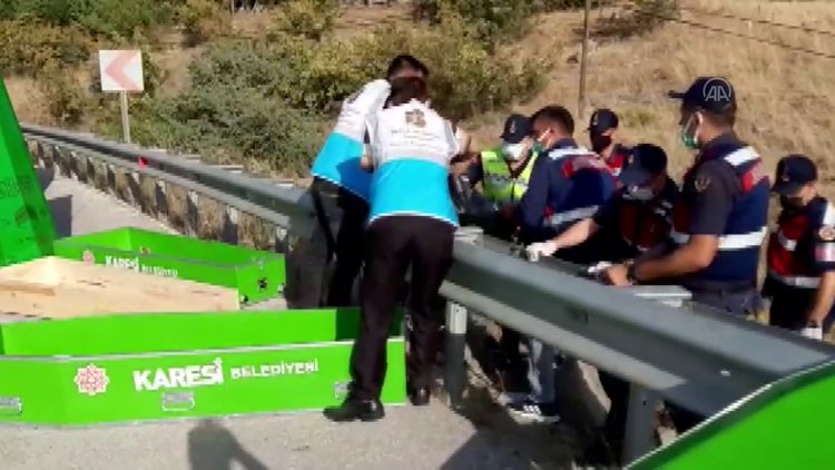 Katliam gibi kaza! Balıkesir'deki otobüs kazasında 14 kişi hayatını kaybetti