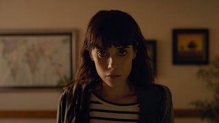 Nevra öldürülen Ufuk'un yıllar önce gittiği doktorun yanına gitti.