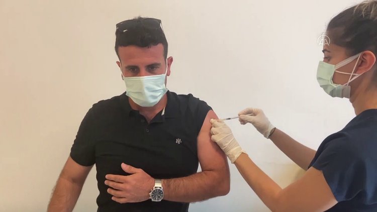 Prof. Dr. Gürcan Altun: Covid-19'da dördüncü piki aşı olmayanlar yaşıyor