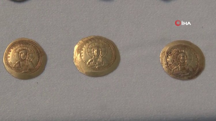 "Anadolu" operasyonunda ele geçirilen tarihi eserler göz kamaştırdı