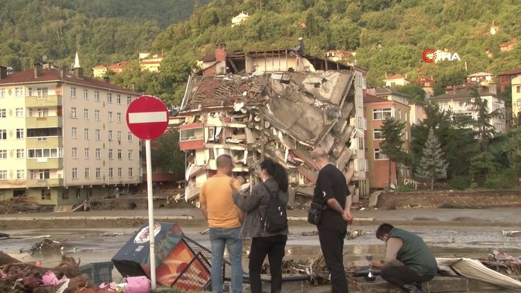 Kastamonu'da acı bekleyiş sürüyor