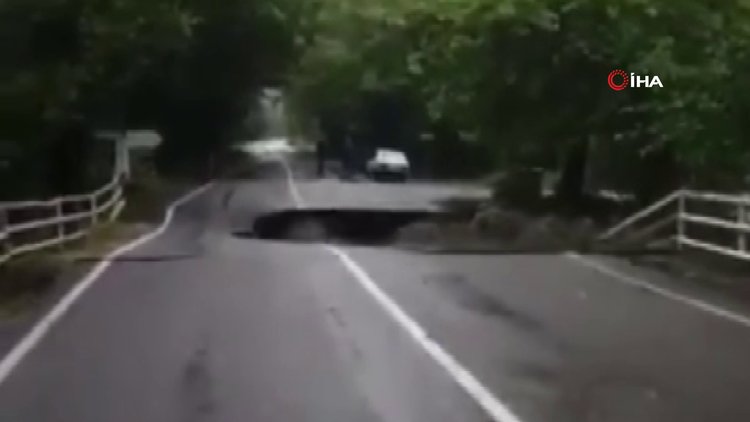 Bartın'da köprünün yıkılma anları kamerada