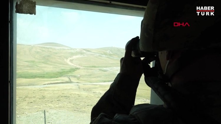 Sınırdaki güvenlik önlemi ve duvar örme çalışmaları havadan görüntülendi