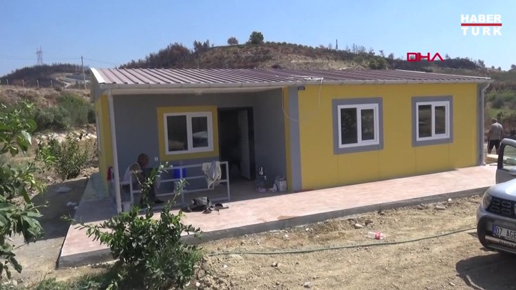 Demet Akalın, Manavgat'taki yangında evi yanan Fatma Öksüzoğlu'na verdiği sözü tuttu