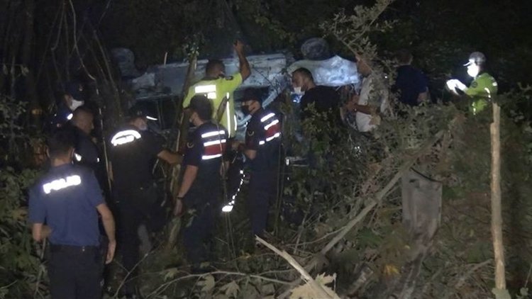 Feci kaza! 17 yaşındaki genç yanan araçta can verdi
