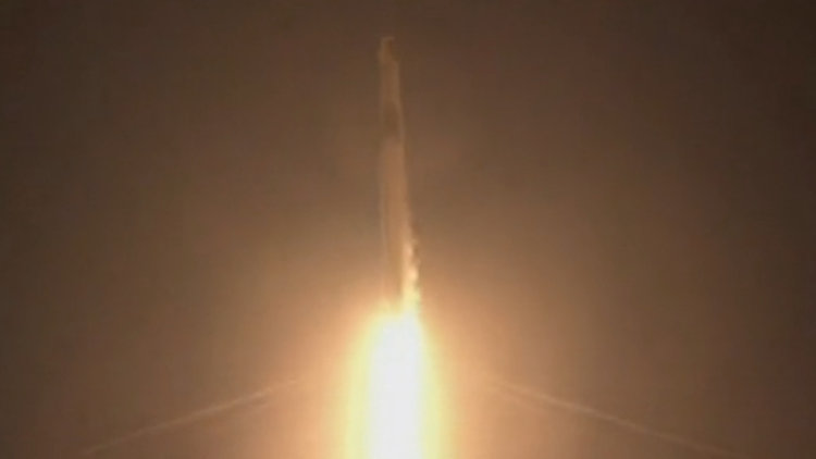 Son dakika! İlk uzay turistleri yola çıktı: Spacex'in astronotsuz uzay yolculuğu başladı