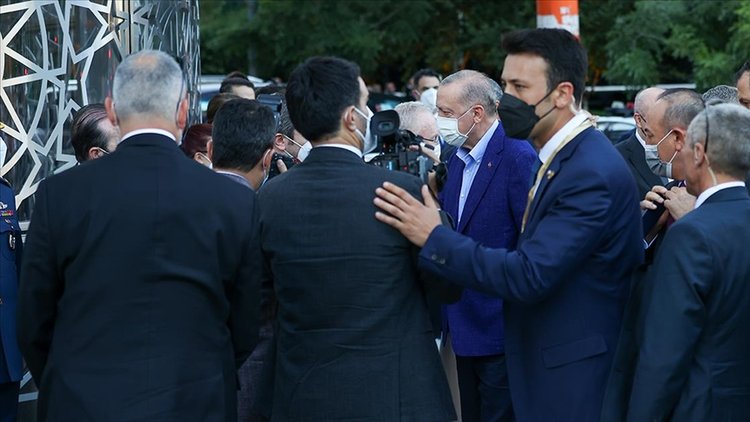 Cumhurbaşkanı Erdoğan, Yeni Türkevi Binası'nı inceledi