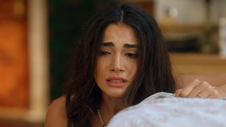 Daha son kozunu oynamayan Eva bombayı nikahta patlatıyor. Hem Baş Piskoposu nikaha getiren Eva hem de Adam’ın söylediklerini herkese dinletiyor. ...