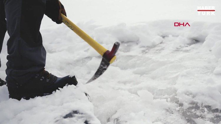 Norveç'te arkeologlar, buzullarda 1300 yıllık kayak takımı buldu