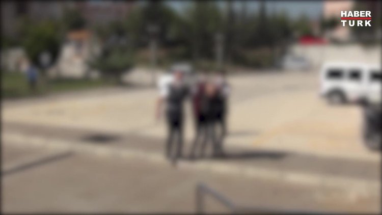 SATIRLA SALDIRAN ERKEK ARKADAŞININ TUTUKSUZ YARGILANMASINI İSTEDİ