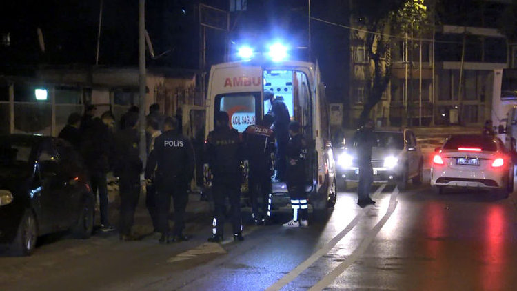 Avcılar'da 'Dur' ihtarına uymayan şüpheliler ateş açtı: 1 polis yaralandı