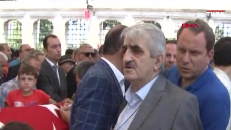 Özdemir Bayraktar hayatını kaybetti