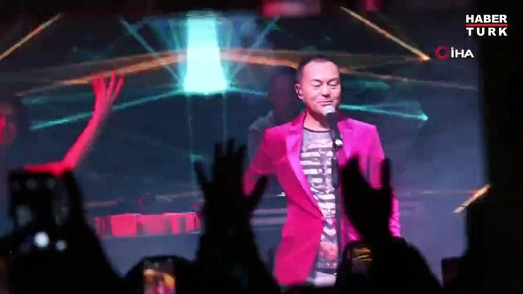 Serdar Ortaç konseri sonrası yumruklar havada uçuştu