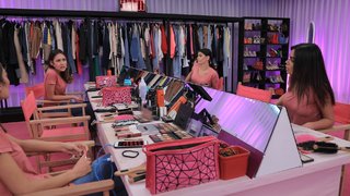 Ebrar'ın elenmesi Bir Başka Oda'nın gündeminde oldu.