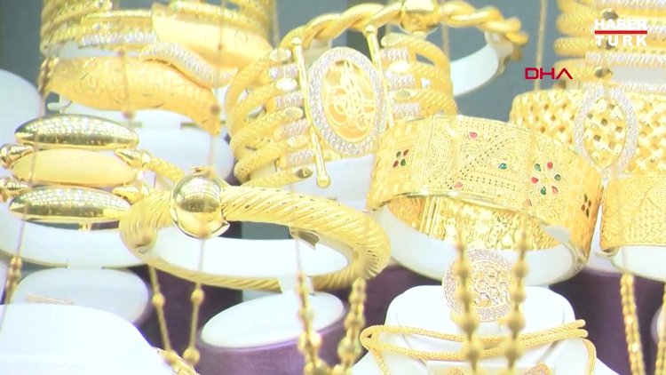 Altın fiyatları düşüşe geçti