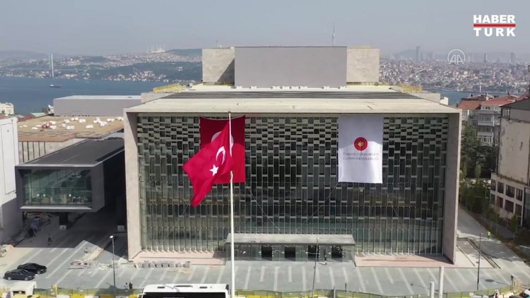 Atatürk Kültür Merkezi 13 yıl sonra kapılarını açıyor