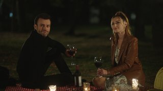 Hilal'in içeceğine ilaç karıştıran Mehmet Emir istediğini elde etti.