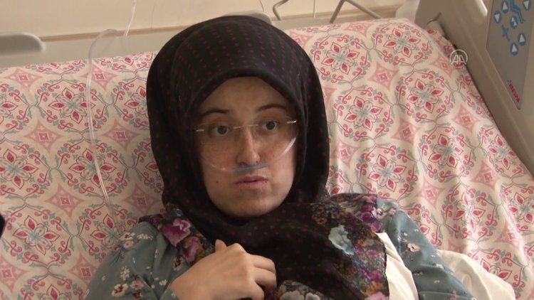 Covid-19 nedeniyle erken doğum yapan kadından aşı çağrısı