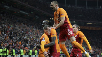 Galatasaray: 4 Marsilya: 2 | MAÇIN KARELERİ