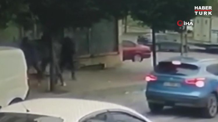 Sokak ortasında silahlı saldırı!