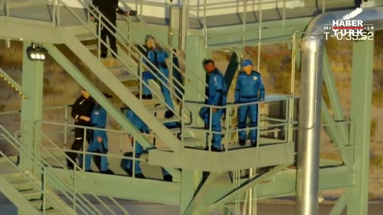 Blue Origin'den uzaya üçüncü turistik uçuş