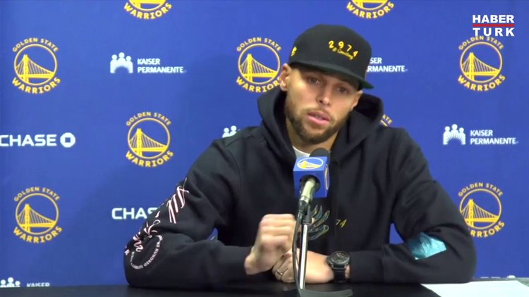 Stephen Curry NBA tarihinin 3 sayılık basket rekorunu kırdı