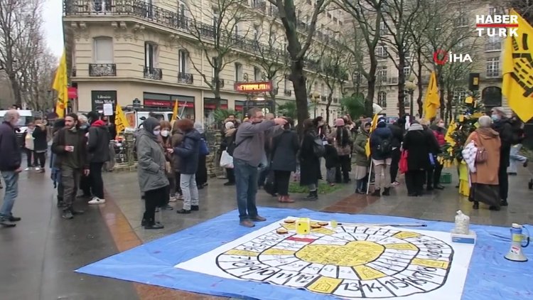 Paris'te evsizlerden ve kiracılardan "lojman" protestosu