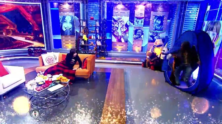 Yeni yıl "Aslı Şafak'la İşin Aslı"nda karşılanır