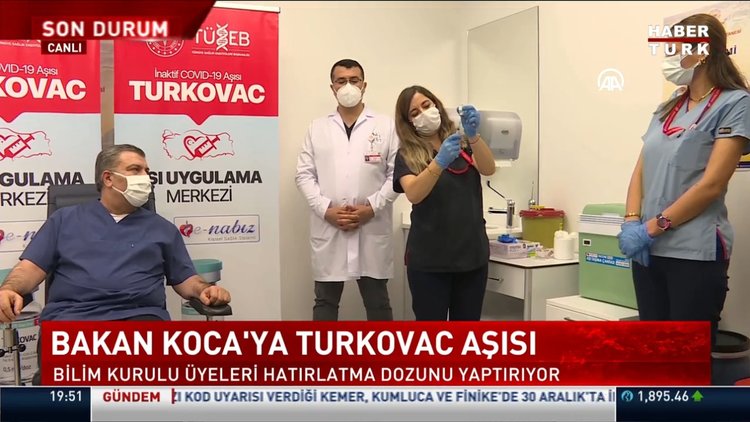 Bakan Koca'ya Turkovac aşısı