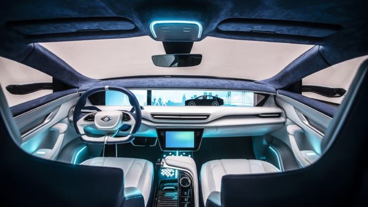 Yerli elektrikli otomobil dünyaya tanıtıldı