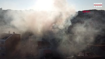 Balat'ta ünlü dizinin de çekildiği binada yangın 