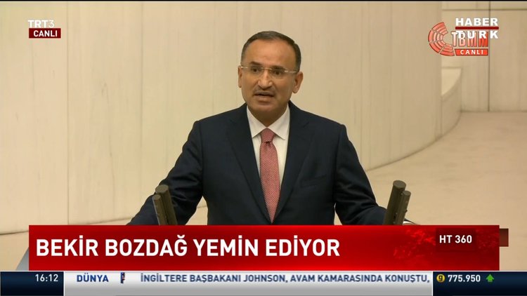 Adalet Bakanı Bekir Bozdağ yemin etti