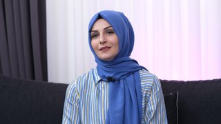 Gelin Evi'nde fenomen olmuş gelinlerimiz Gamze Turan ve Gülsüm Selvi Aktaş, 25 yaşında,7 aylık evli Hafize İşler’in evini değerlendirdi. ...