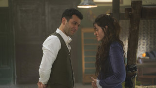 Aziz, Pierre’i yok etmek için son sürat hareket ederken Fransızlar şehirde baskılarını artırırlar.