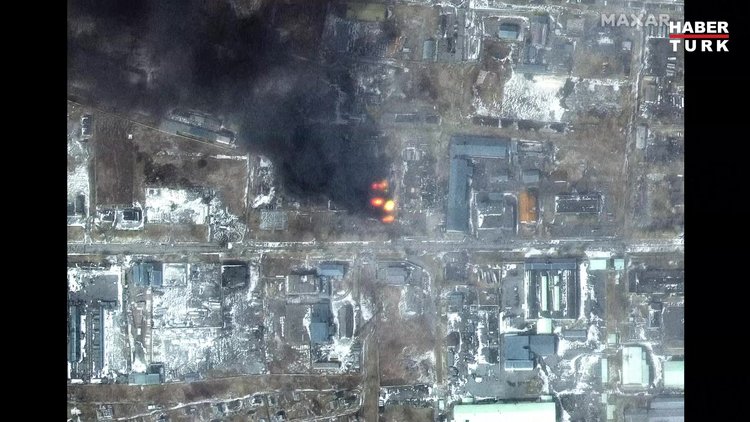 Mariupol'daki büyük yıkım uydudan görüntülendi!
