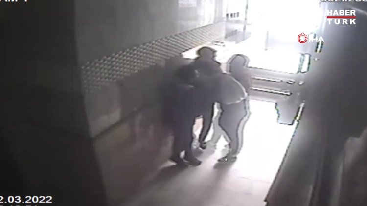 Önce dövdüler sonra telefonunu çaldılar