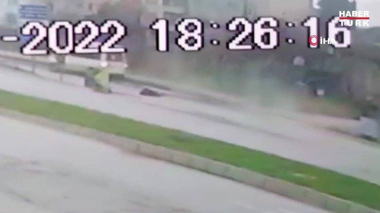 Ehliyetsiz sürücünün çarptığı bisikletli hayatını kaybetti... O anlar kamerada