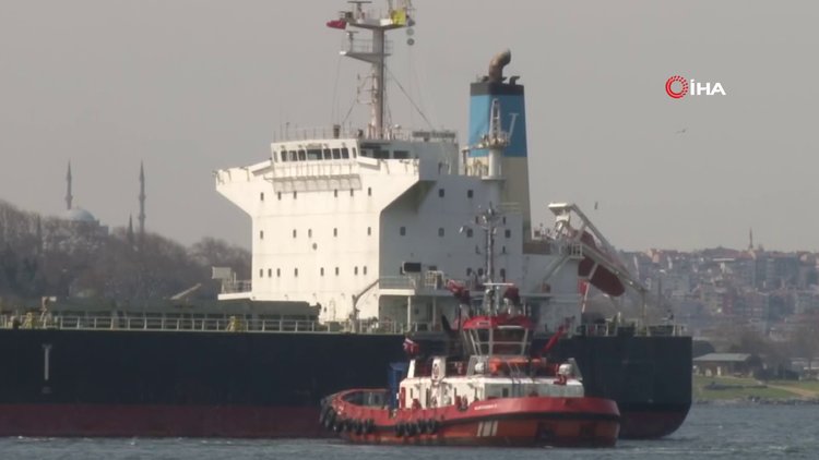 Karaya oturan gemiyi kurtarma çalışmaları başladı