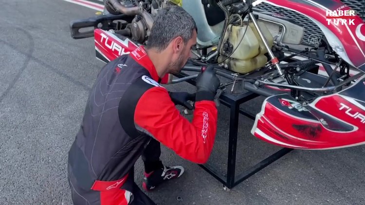 Sofuoğlu, milli motosikletçileri şampiyonluğa hazırlıyor