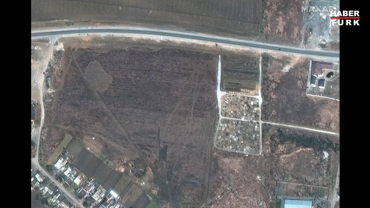Mariupol'deki toplu mezarlar uydudan görüntülendi!