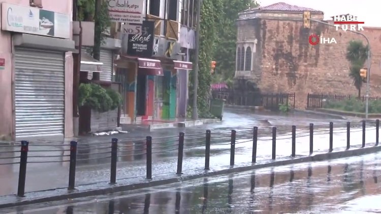 Meteoroloji'den haritalı uyarı! Üç bölgede sağanak!