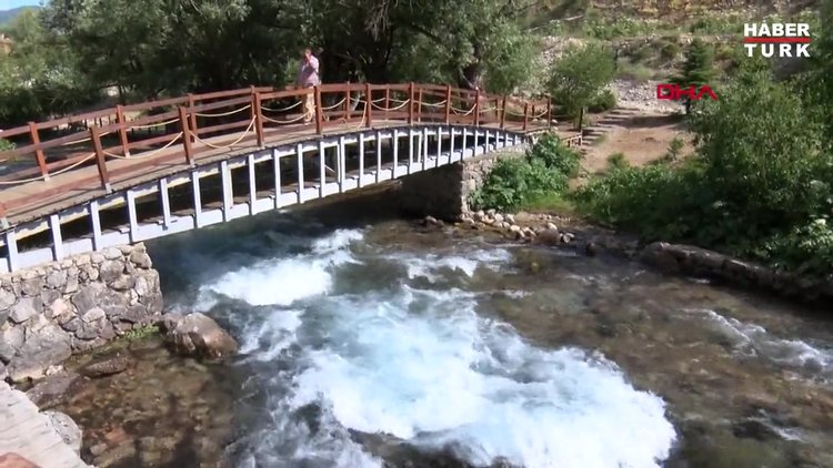 TUNCELİ'DE KORKULUĞU KIRILAN KÖPRÜDEN DÜŞEN KADIN ÖLDÜ