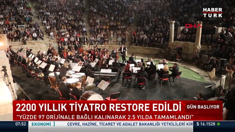 Laodikya Antik Tiyatrosu, 1690 yıllık hasretin ardından izleyicilerle buluştu