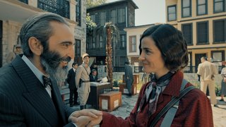 Aziz, Milan'ın Pierre tarafından öldürüldüğünü kanıtlamak için Zehra'dan yardım istedi.