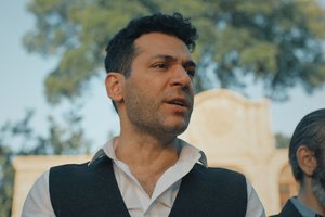''Bir Aziz ölür, bin Aziz doğar!''